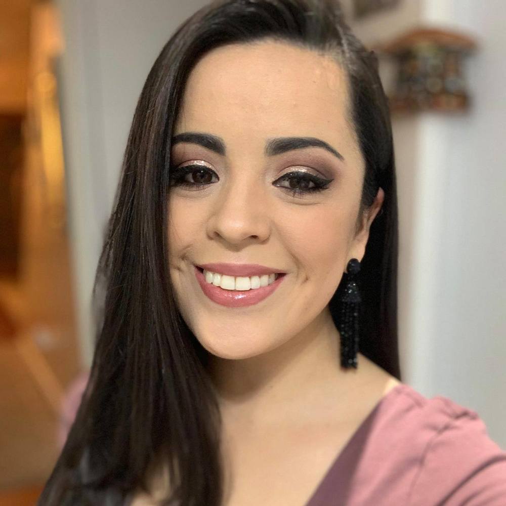 Meet your Posher, Adri